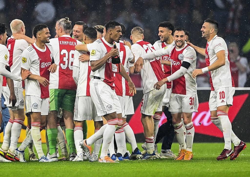 九游官网入口活动-瓦伦西亚围绕欧冠豪取连胜辽宁本钢篮板制胜备战西甲，网友：风云突变阿贾克斯今晨豪取连胜