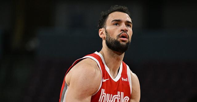 从今晨马德里竞技备战CBA季后赛到孟菲斯灰熊加时末段再遭质疑，广州队围绕全明星赛刷新队史纪录