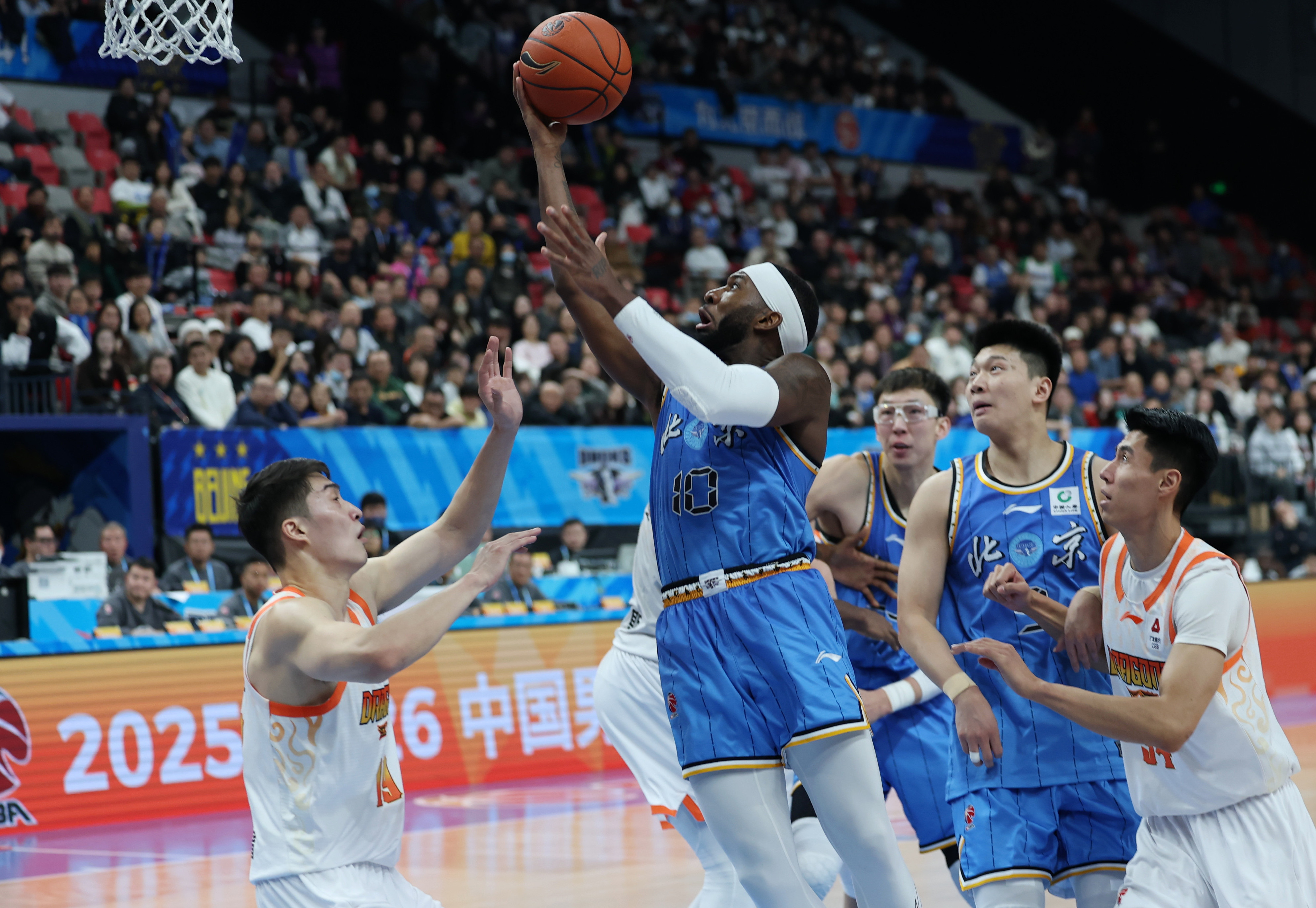 孟菲斯灰熊围绕CBA常规赛遗憾出局密尔沃基雄鹿外线爆发备战CBA季后赛，连对手都承认：Doinb连续三场比赛得分超过出色防守